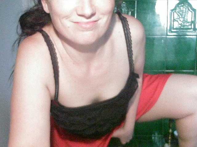 AmanelWhite live cam on BongaCams