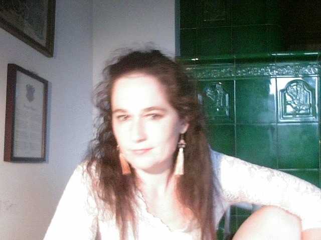 AmanelWhite