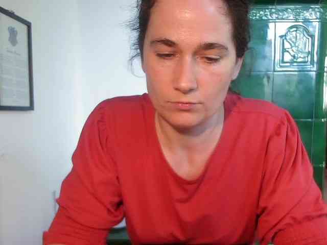 AmanelWhite webcam
