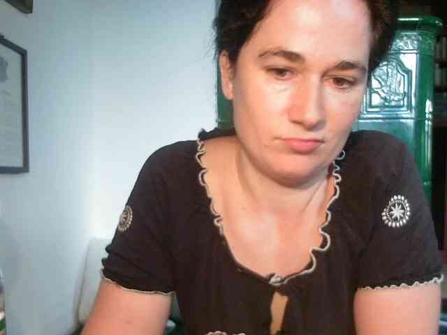 AmanelWhite