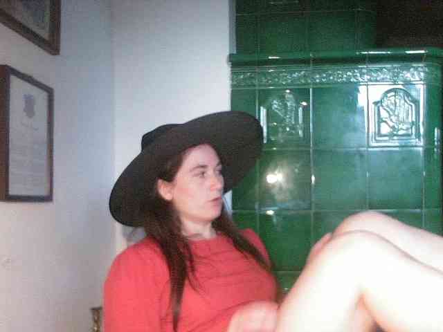 AmanelWhite AmanelWhite