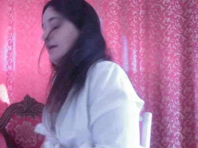 AmanelWhite