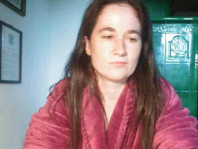 AmanelWhite webcam