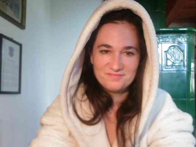 AmanelWhite webcam
