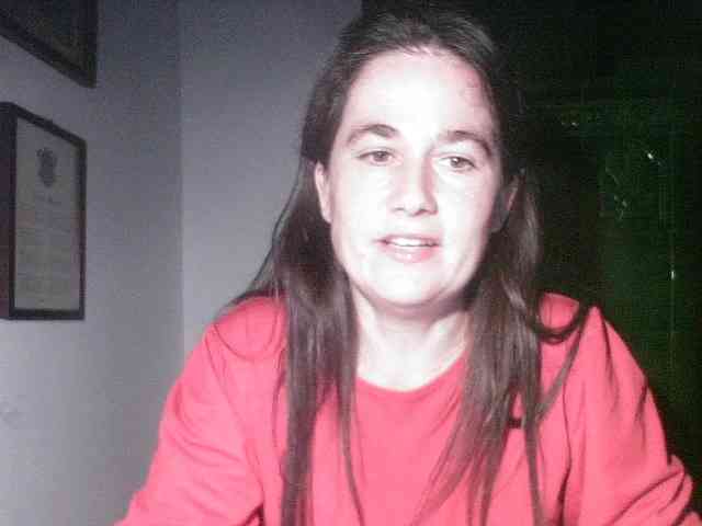 AmanelWhite webcam