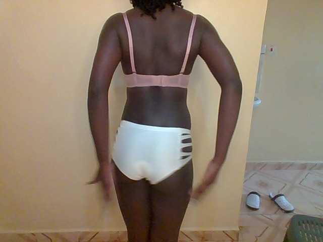 HoneyVibe-1 live cam on BongaCams