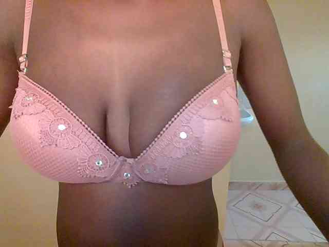 HoneyVibe-1 webcam