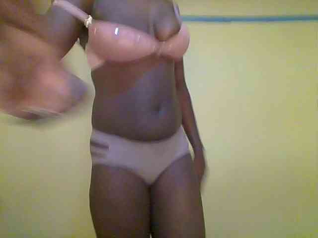 HoneyVibe-1 webcam
