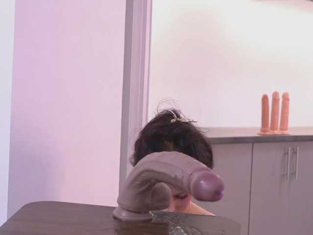 SaschaBloom, en directo ahora en BongaCams