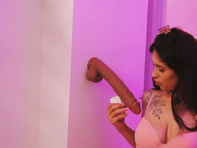 SaschaBloom live cam on BongaCams