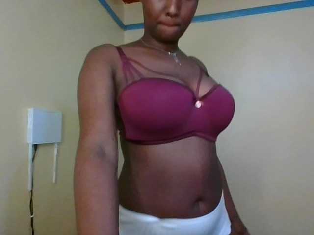 CandyBliss-1 live cam on BongaCams