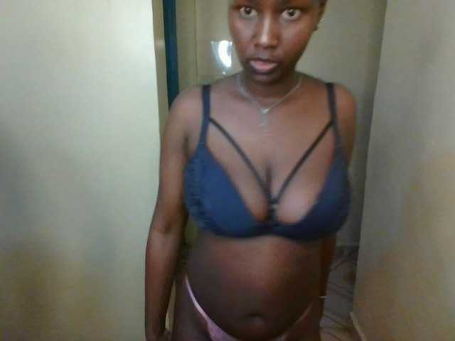 CandyBliss-1 live cam on BongaCams