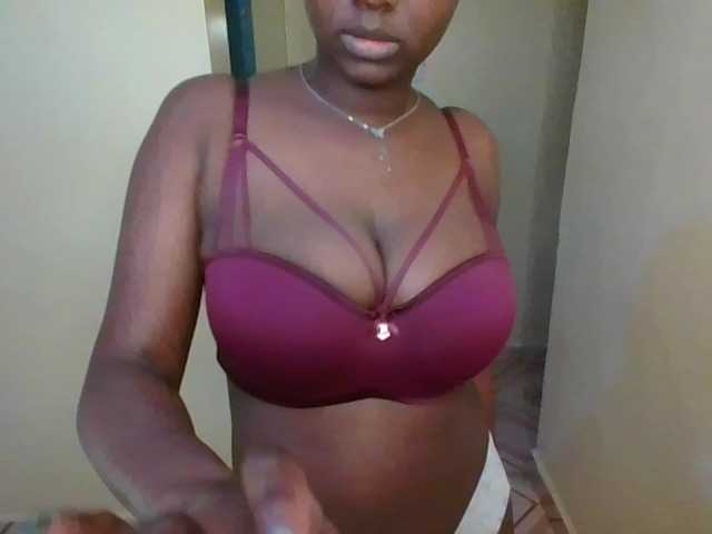 CandyBliss-1 live cam on BongaCams