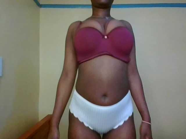 CandyBliss-1 live cam on BongaCams