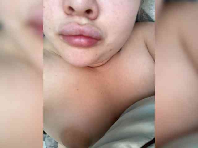 Nina87 webcam