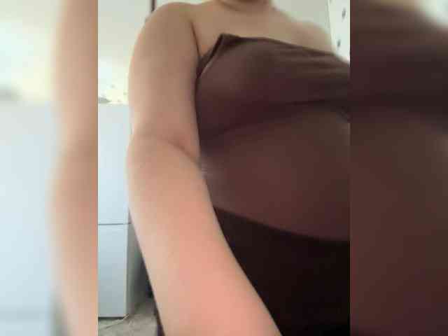 Nina87 webcam