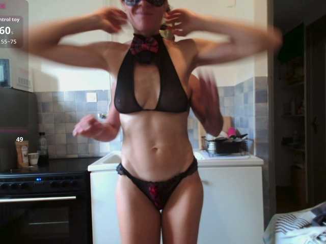 hornyfrenchies live cam preview