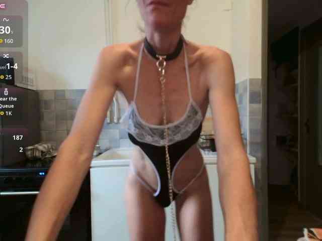 Model: hornyfrenchies