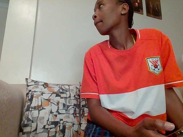 Pinky09 live cam on BongaCams
