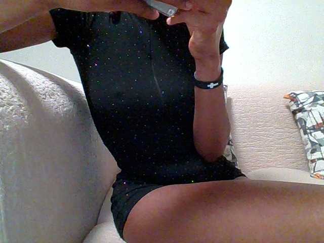 Pinky09 live cam on BongaCams