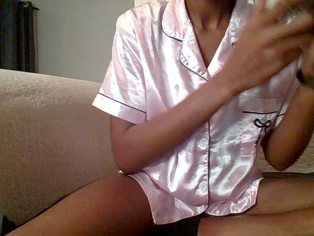 Pinky09 live cam on BongaCams