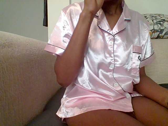 Pinky09 live cam preview