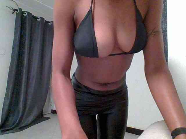 Pinky09 webcam