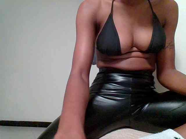 Pinky09 webcam