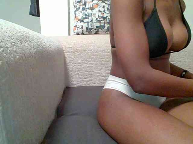 Pinky09 webcam