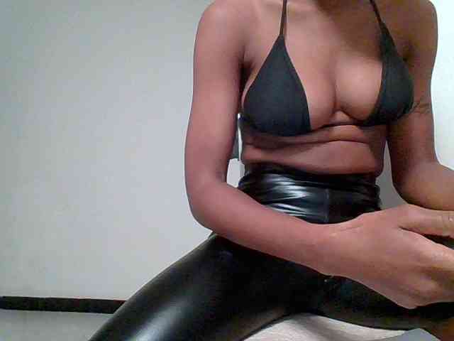 Pinky09 webcam