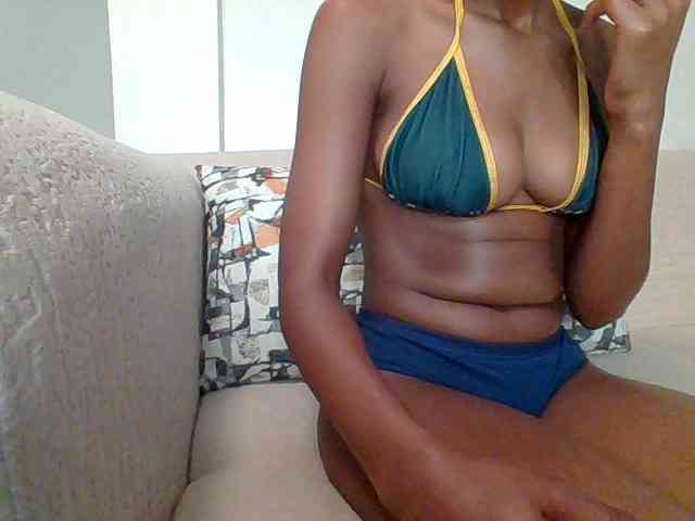 Pinky09 webcam
