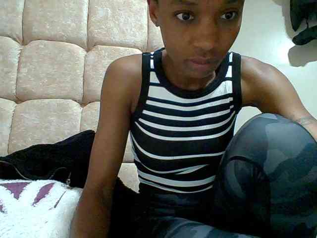 Pinky09 webcam