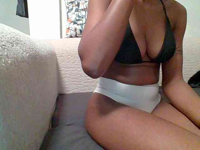 Pinky09 webcam