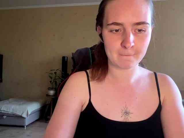 MagnoliaNaughton webcam
