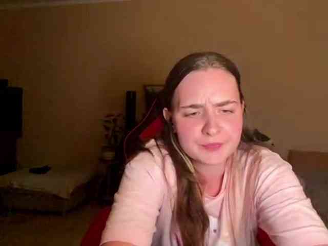 magnolianaughton's live room