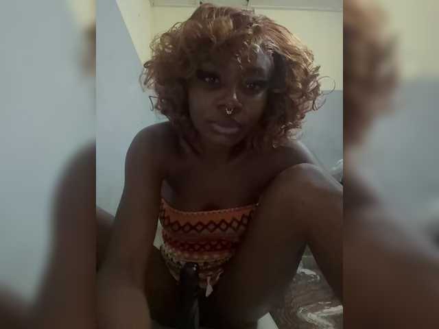 grayafricana live cam on BongaCams