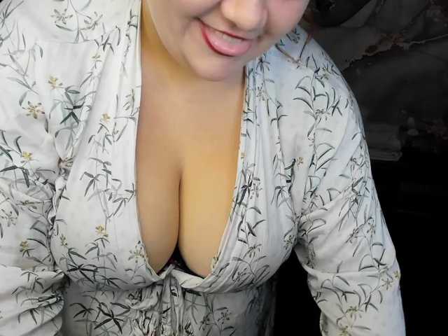 Scarrlet-Rou live cam on BongaCams
