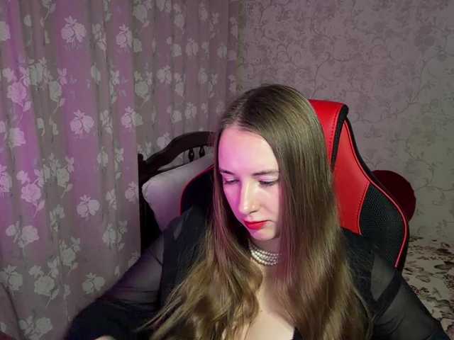 MonaVixen live cam on BongaCams
