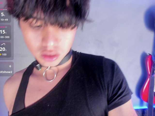 FlowerVoid — live male cam