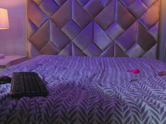 SophieRosee live cam on BongaCams