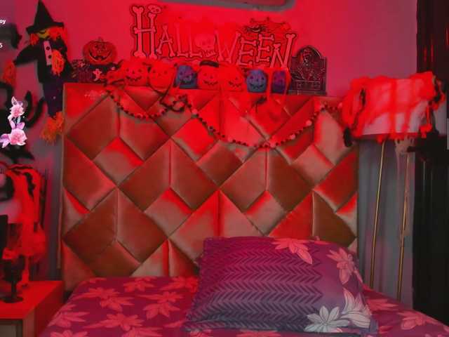 SophieRosee live cam on BongaCams