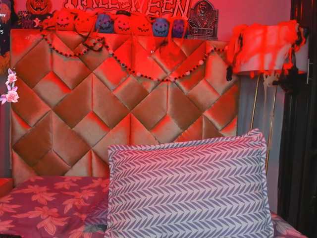 SophieRosee live cam on BongaCams