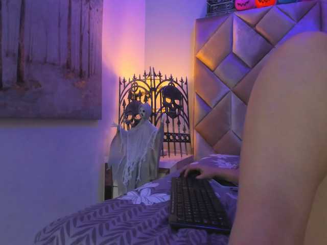 SophieRosee live cam on BongaCams