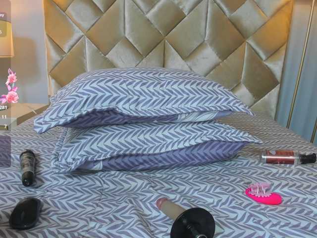 SophieRosee live cam on BongaCams