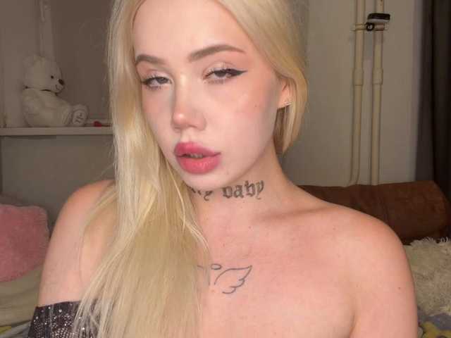 Sweetie-Anna live cam on BongaCams