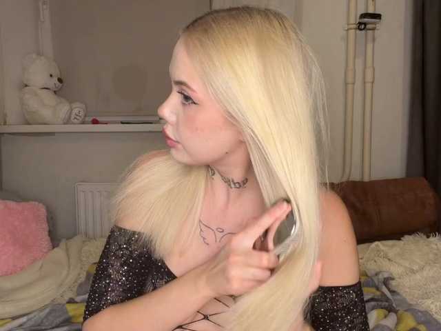 Sweetie-Anna live cam on BongaCams