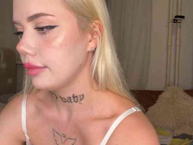 Sweetie-Anna webcam
