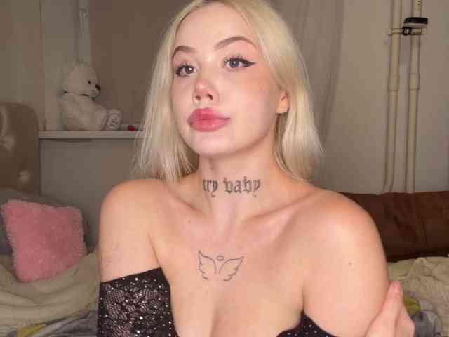 Sweetie-Anna webcam