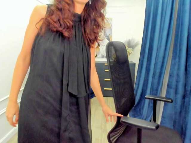PeachMiragea live cam on BongaCams