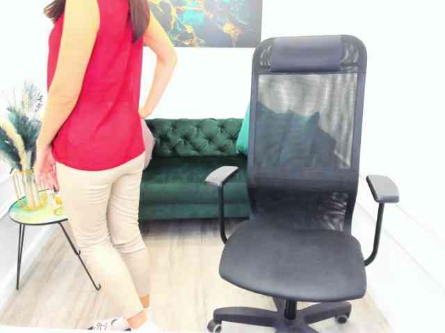 PeachMiragea webcam